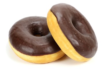 Schokoladendonuts isoliert auf weißem Hintergrund