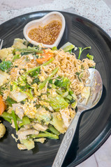 noodle stir fry with vegetable ,Thai name is Sookie.