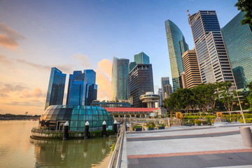 Fototapeta premium Beuatiful sunrise in the morning at Singapore