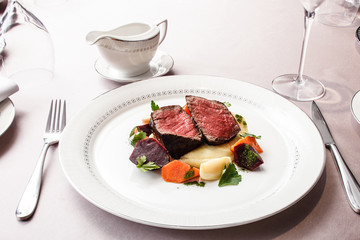 steak with vegetables