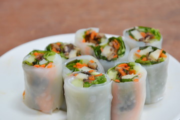Thai fresh spring roll with herbs