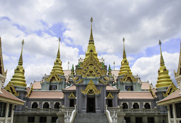 Fototapeta na wymiar temple thai