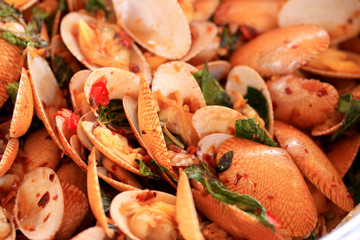 Fried shell in curry sauce - Surf clam