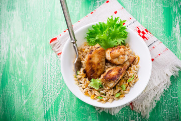 Baked chicken wings with rice