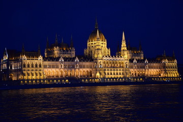 Fototapeta premium PARLAMENTO DE BUDAPEST