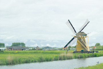 Traditionelle Windm&uuml;hle in Holland