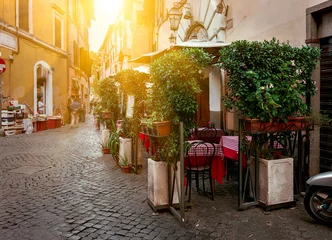 Tafelkleed Old street in Trastevere in Rome, Italy © Ekaterina Belova