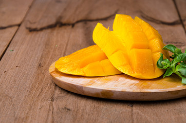 mango slice