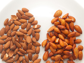 dry almonds and almonds soaked in water