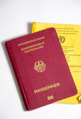 Impfpass und Reisepass