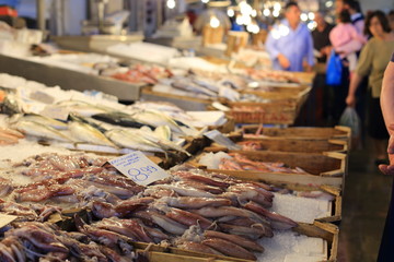 Mediterranean fish market - 84888571