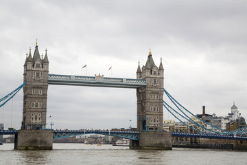 Naklejka na ściany i meble UK - London - Tower Bridge