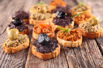 canape with tapenade