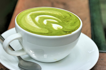 Green tea and milk
