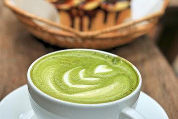 Green tea and milk