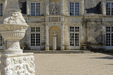 Bas-relief au château de Villesavin