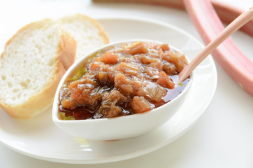 rhubarb jam and bread 