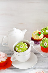 beautiful Easter cupcakes