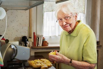 Elderly couple in the kitchen