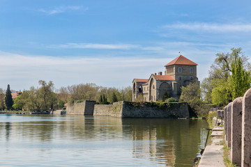 Fototapeta na wymiar Castle of Tata with the lake in Hungary .