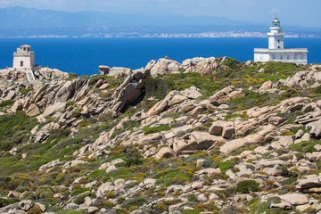 Fototapeta na wymiar Capo Testa - der nördlichste Punkt Sardiniens mit Blick auf Korsika