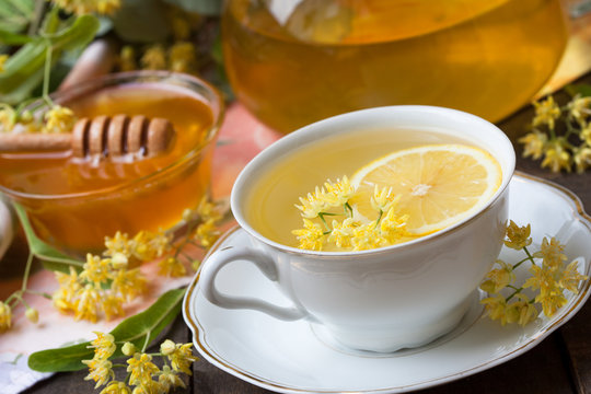 Linden tea with honey