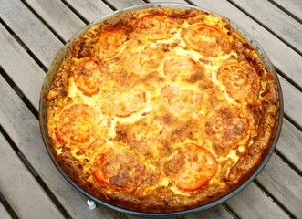 quiche aux tomates,lardons et fromage