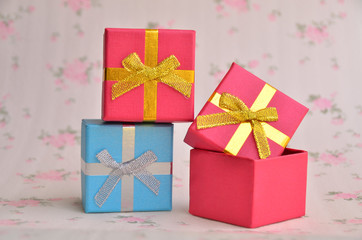 box,jewelry,color,vintage,tone,earrings,gift,wall,background,silver,fashion