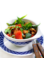 Chicken breast, tomato and herb salad