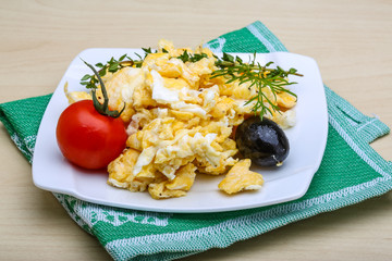 Scrambled eggs with tomato