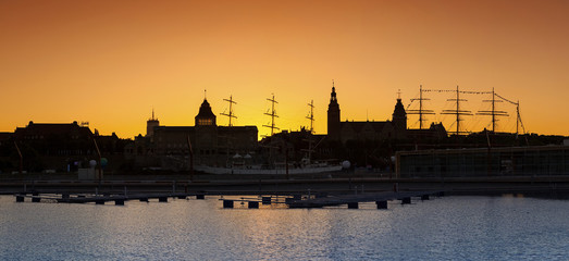 Fototapeta premium Szczecin (Stettin) City waterfront skyline after sunset, Poland