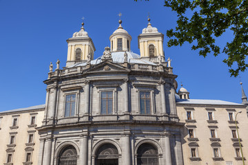 Fototapeta premium San Francisco el Grande Steeples Outside Royal Basilica Madrid 