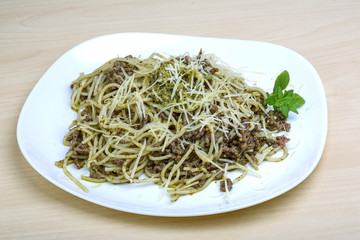 Pasta with beef and pesto