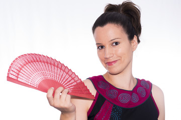 Chica con abanico.
