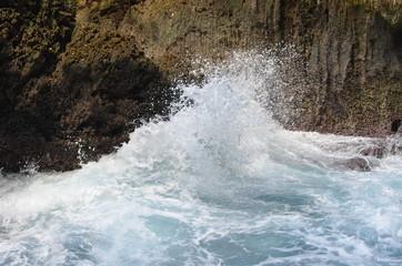 Crashing wave