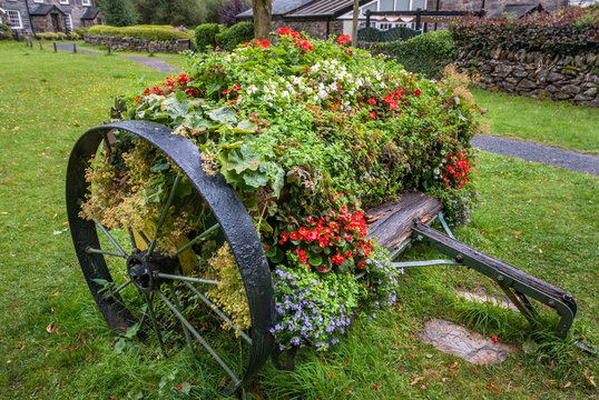 Wooden Florel Cart