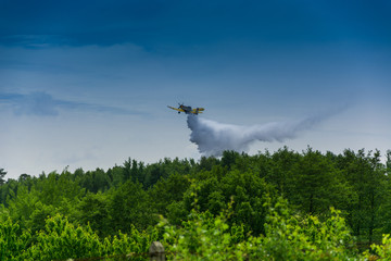 Fototapeta na wymiar Firefighter airplane, canadair