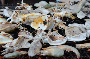 Grilled and calamari prawns on Stove Thai Style for at Seafood