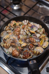 Clams in the pan