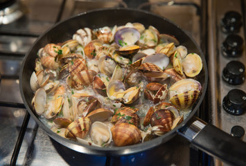 Clams in the pan