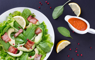 Organic Green Avocado and Spinach Salad with roasted Bacon
