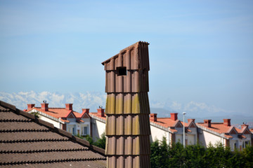 chimenea rustica  © uzkiland