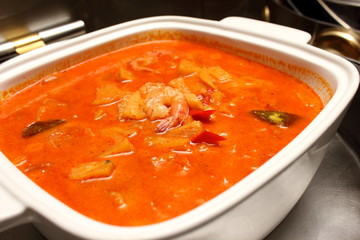 Thai red curry with shrimps