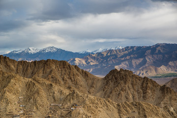 Fototapeta na wymiar Mountain Range in Leh Ladakh