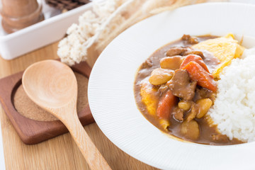 curry pork and omelette