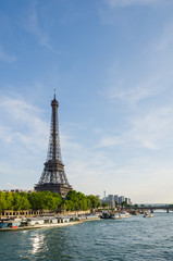 Fototapeta na wymiar Tour Eiffel - Paris, France