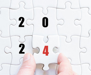 Last puzzle piece with year 2024