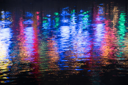 Colored Water Background © mariemlulu