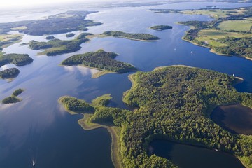 Aerial view of lake - obrazy, fototapety, plakaty