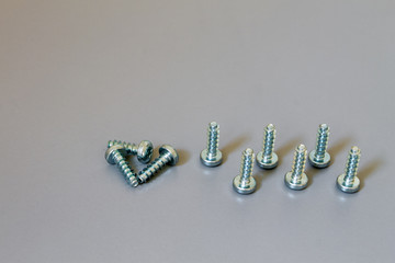 Threaded screws